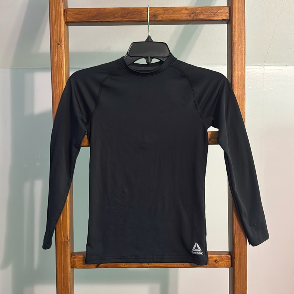 Reebok Classic Black Crewneck Top